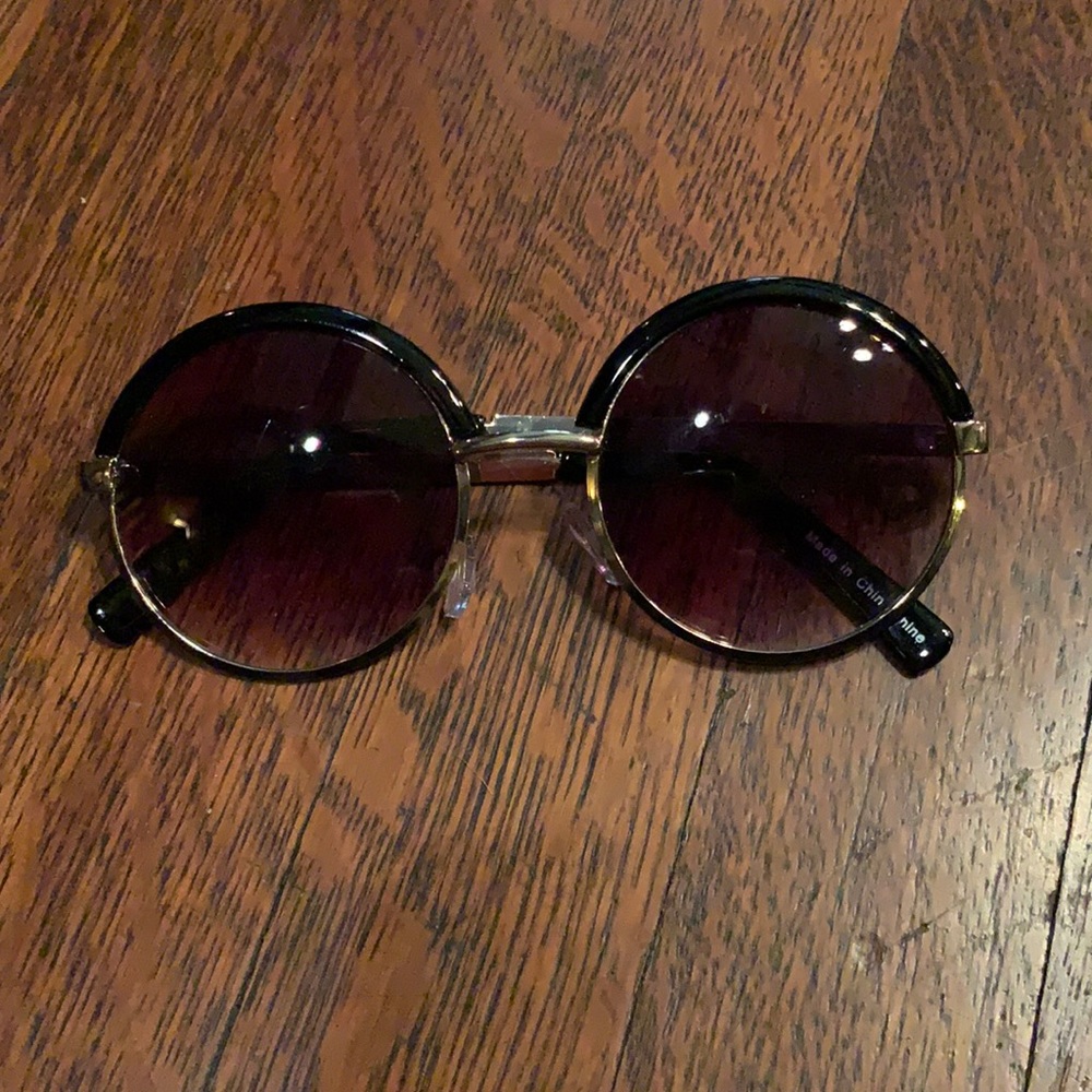 Round Frame sunglasses